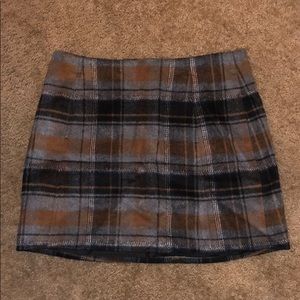 Joie plaid skirt - NWT - size Small